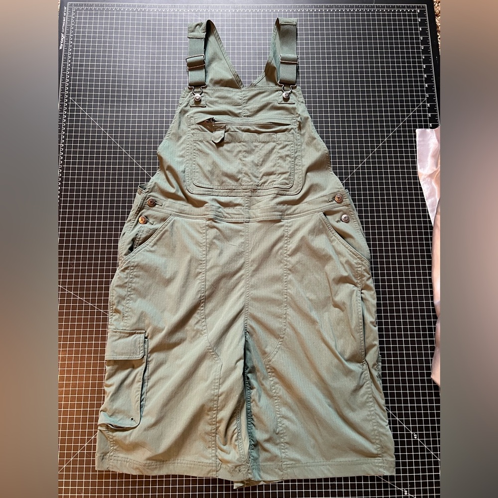 Duluth Women's Heirloom Gardening Short Overalls Sz Large